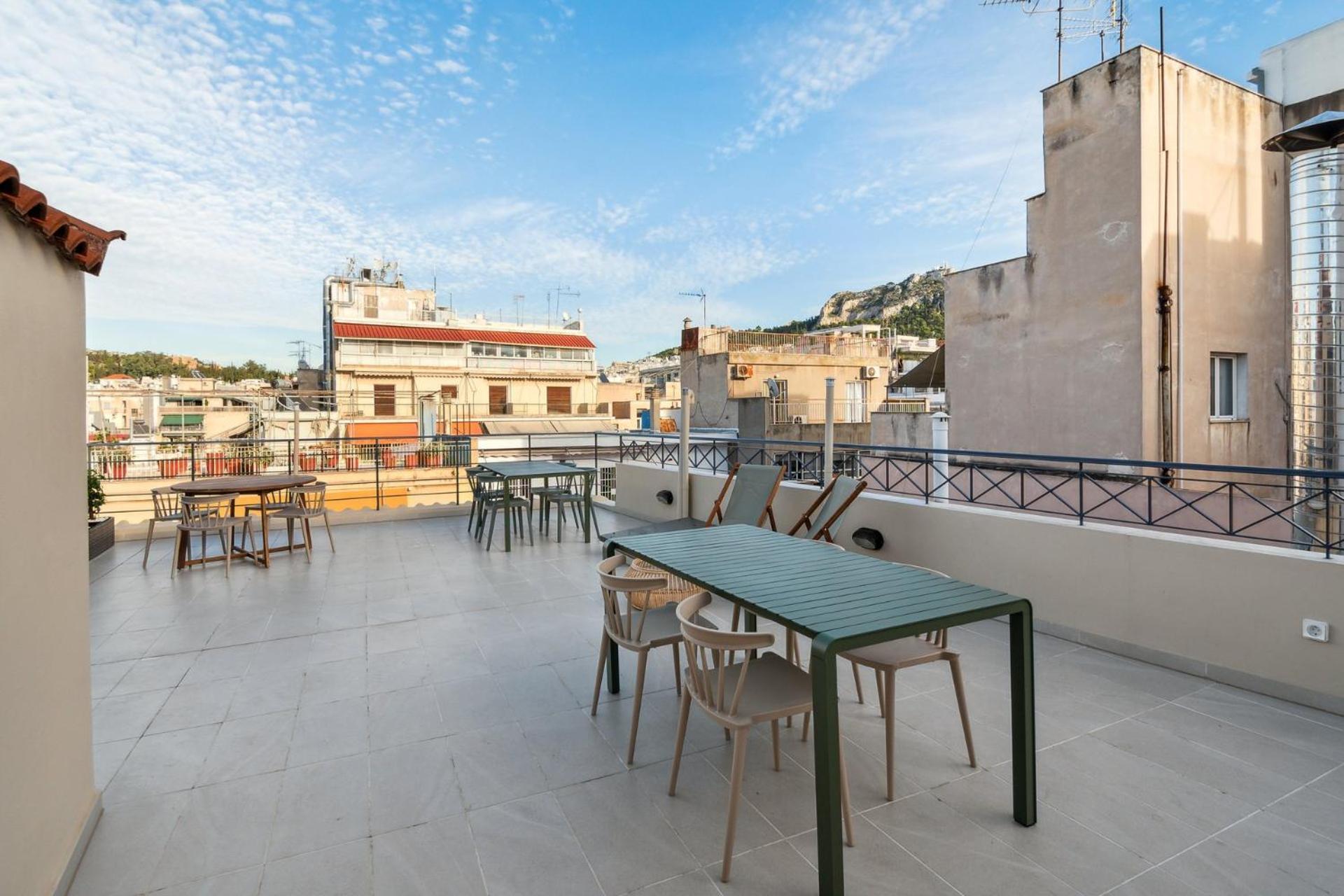 Limehome Athens Solonos City Center Bagian luar foto