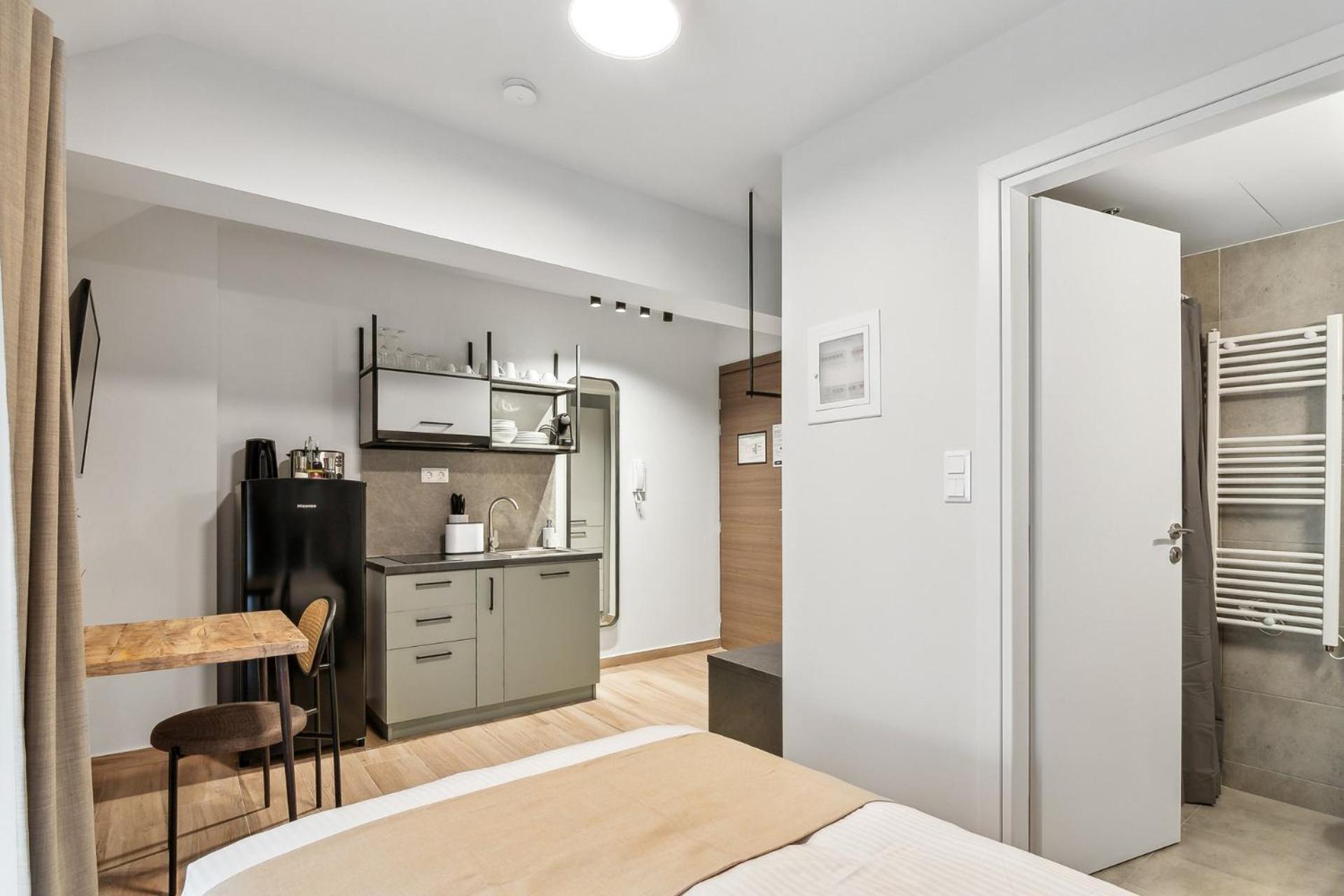 Limehome Athens Solonos City Center Bagian luar foto