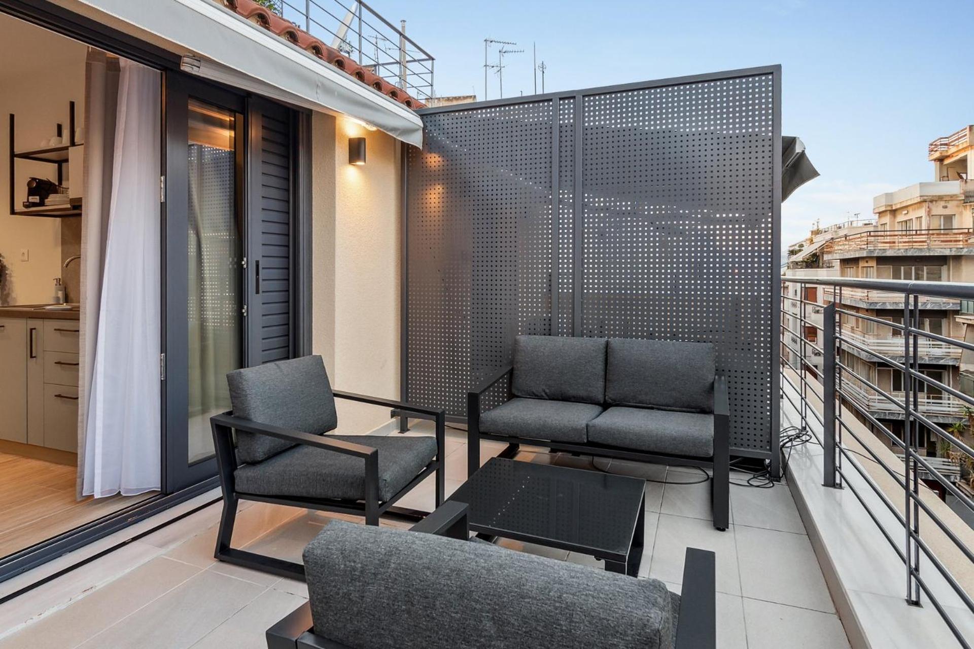 Limehome Athens Solonos City Center Bagian luar foto