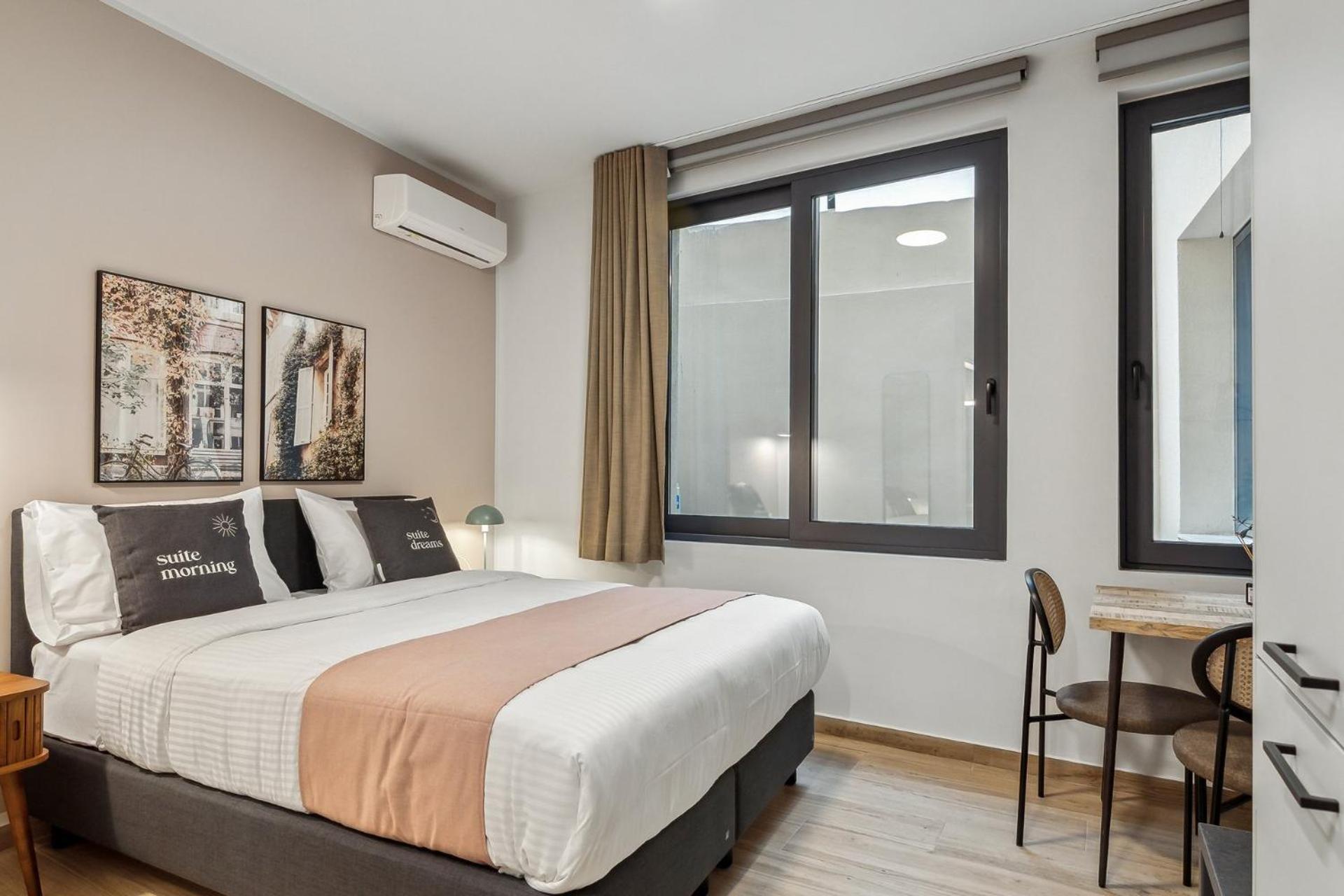 Limehome Athens Solonos City Center Bagian luar foto