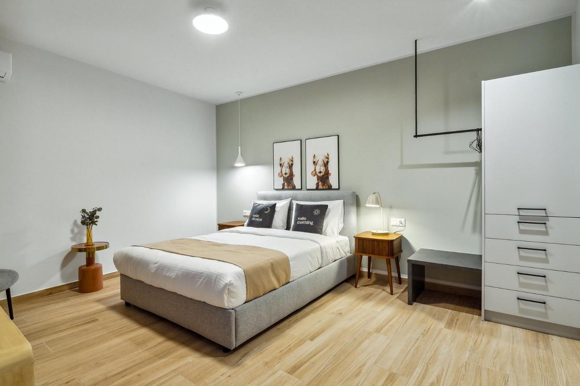 Limehome Athens Solonos City Center Bagian luar foto