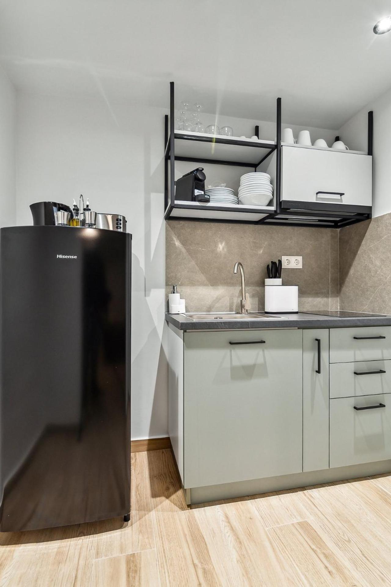 Limehome Athens Solonos City Center Bagian luar foto