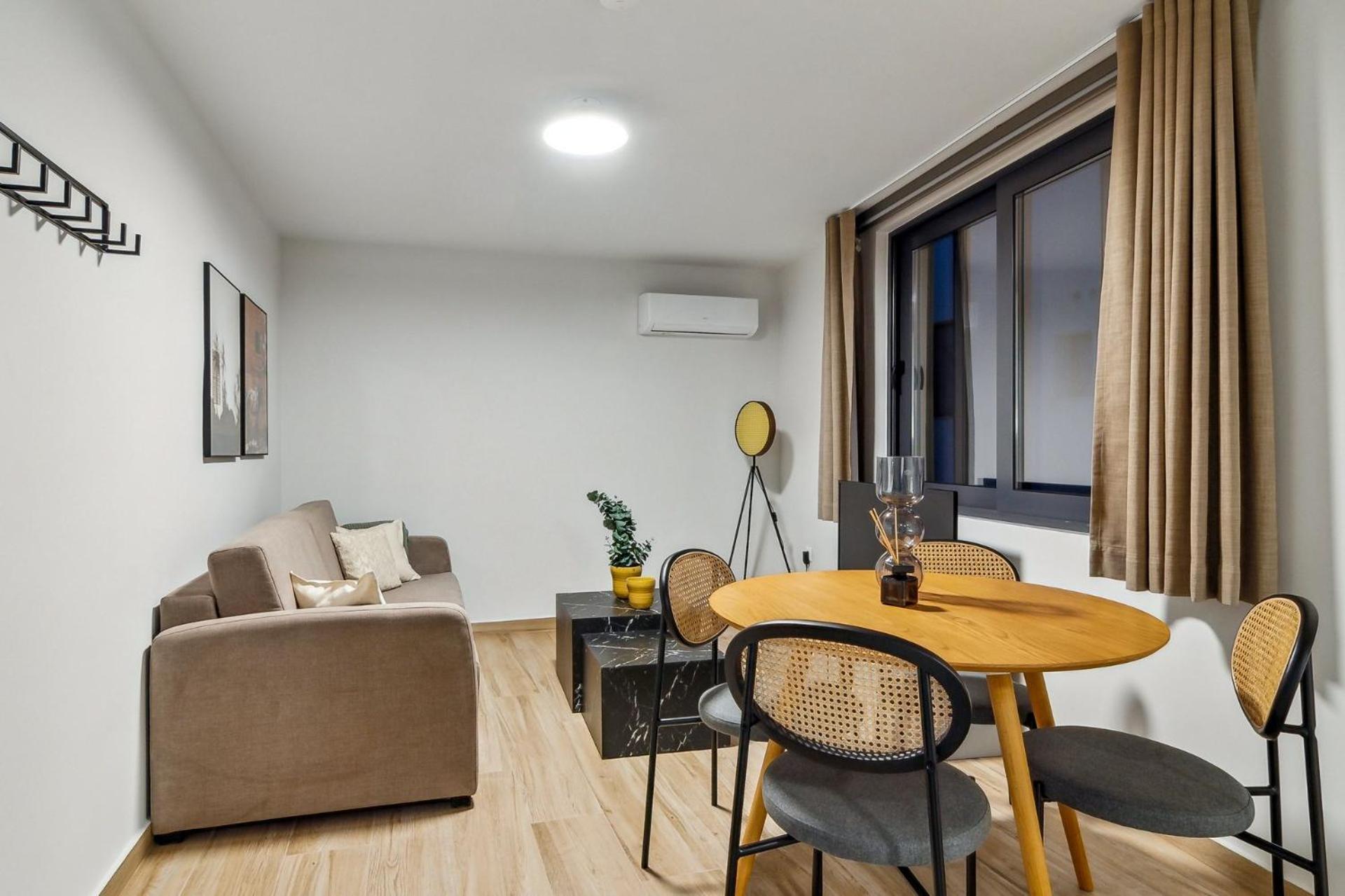 Limehome Athens Solonos City Center Bagian luar foto
