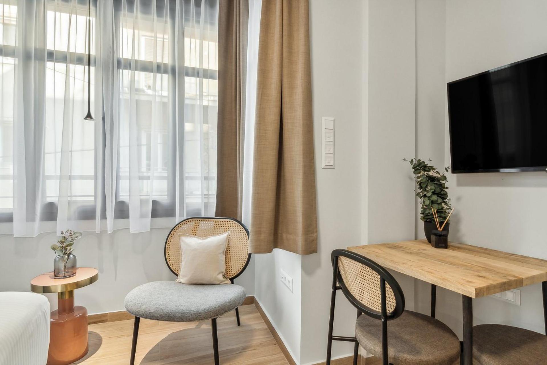 Limehome Athens Solonos City Center Ruang foto