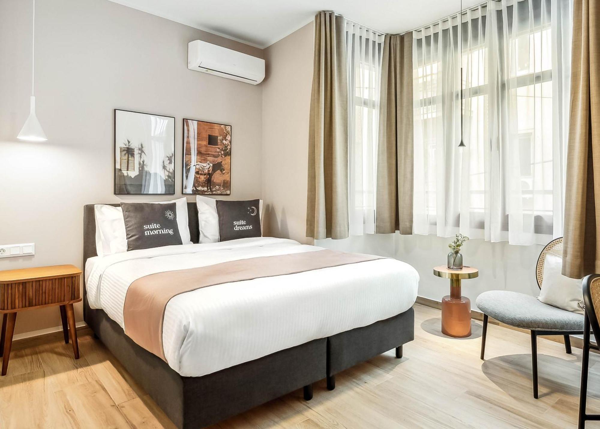 Limehome Athens Solonos City Center Bagian luar foto